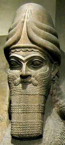 37-Ninurta-with-multi-layered-animal-horn-crown.jpg