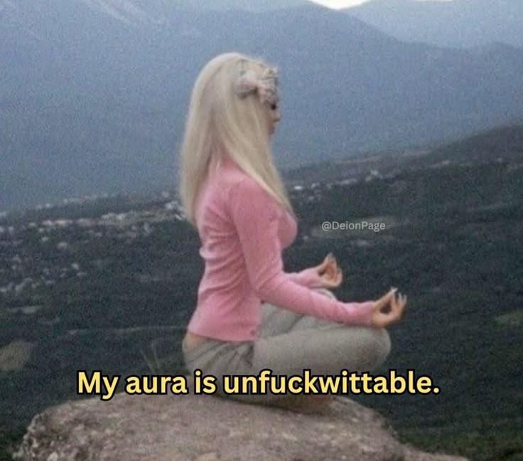 #parishilton #girlboss_.jpeg