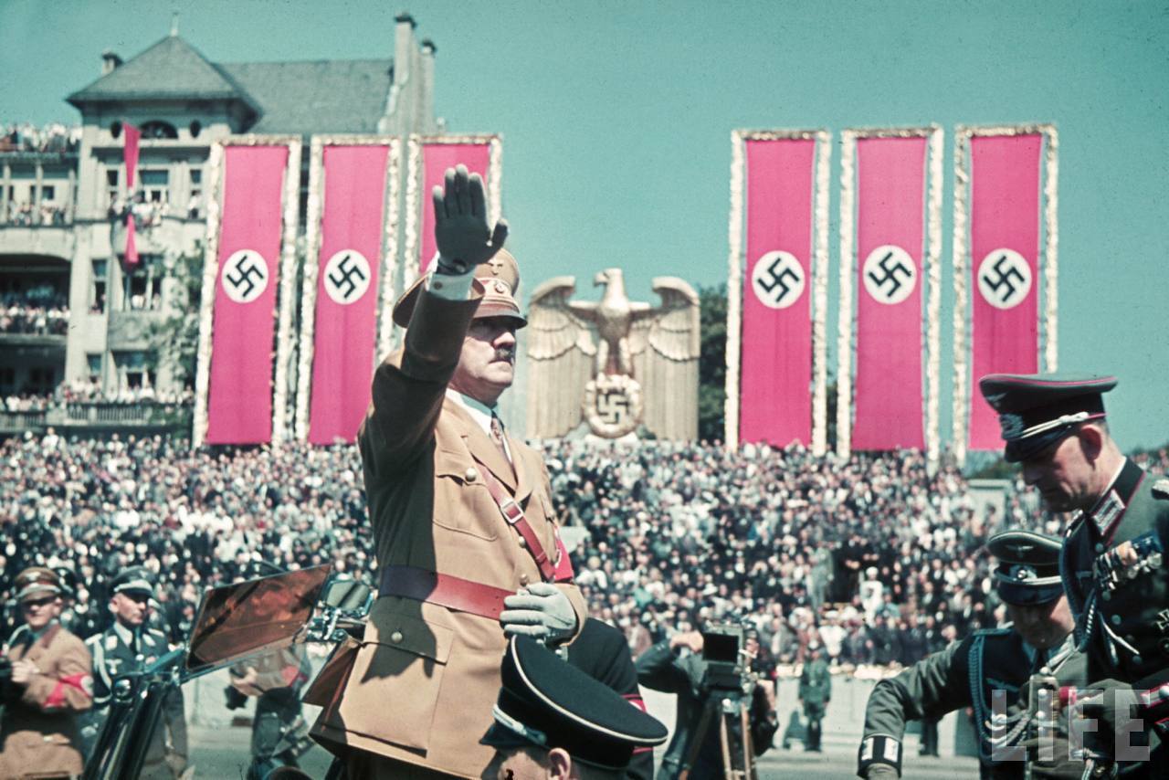 Adolf Hitler saluting leaders & men of the Legion Condor.jpg