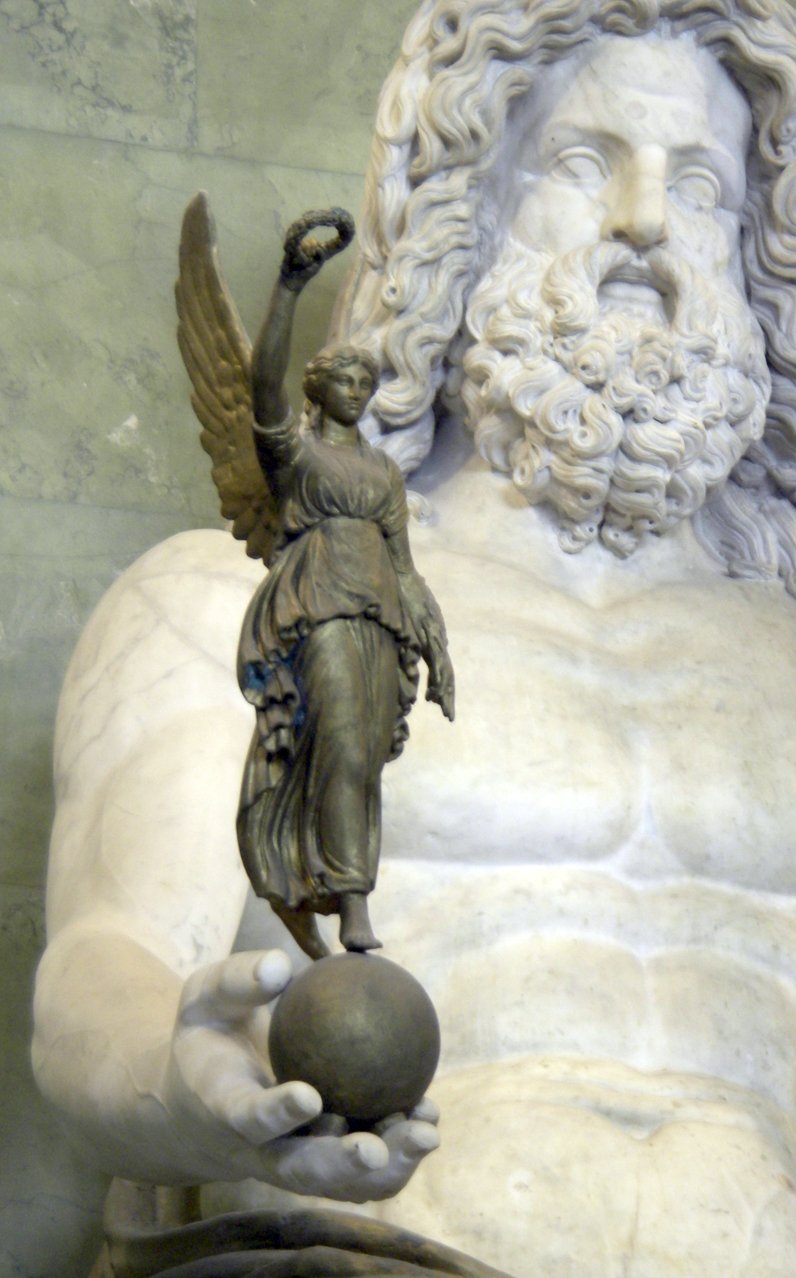 Nike_on_a_statue_of_Zeus_(Hermitage)_-_Виктория_в_руках_у_Юпитера.jpg