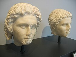 alexander-and-hephaestion3.png